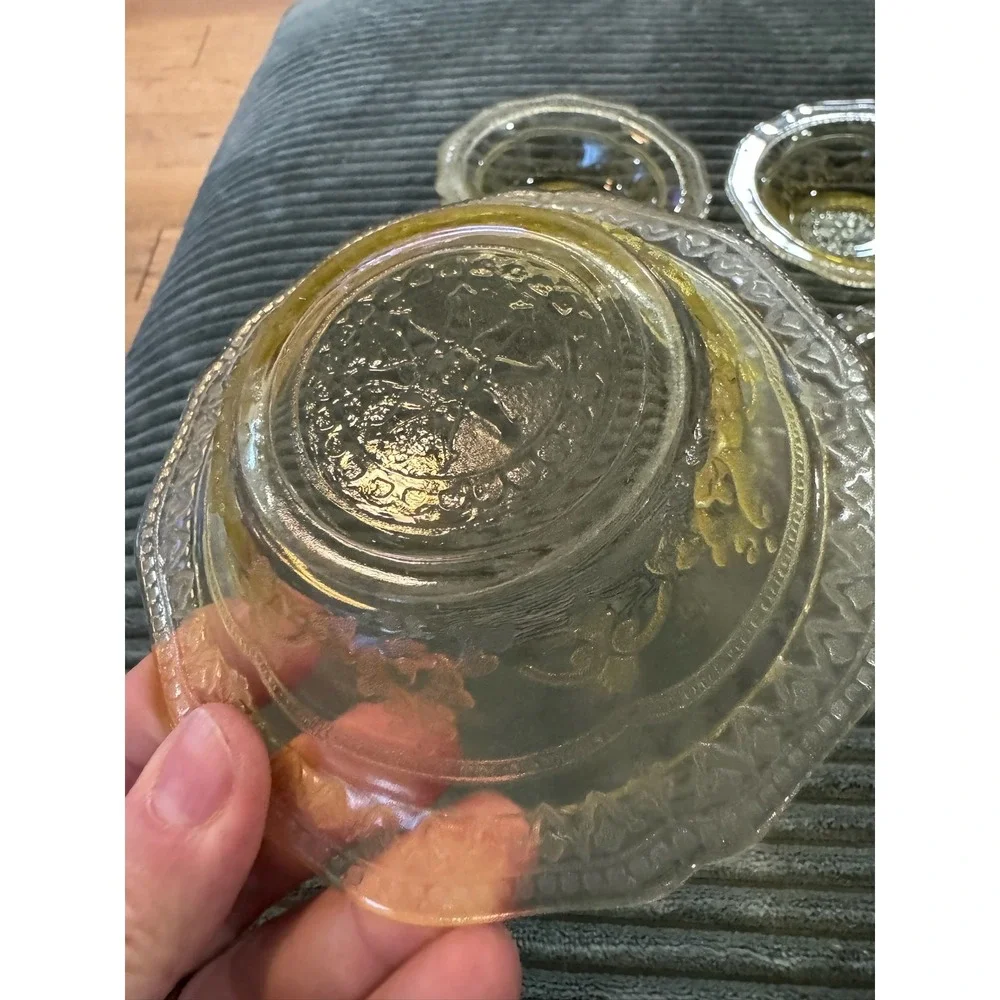 Set of 4 Vintage Yellow Depression Glass Berry Bowls Ornate Embossed Floral‎